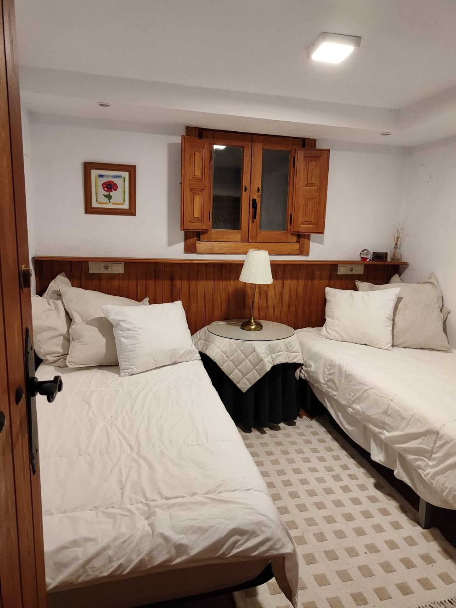 Refugio Del Aguila "Casa Diaman" Pensionat Guejar Sierra Exteriör bild
